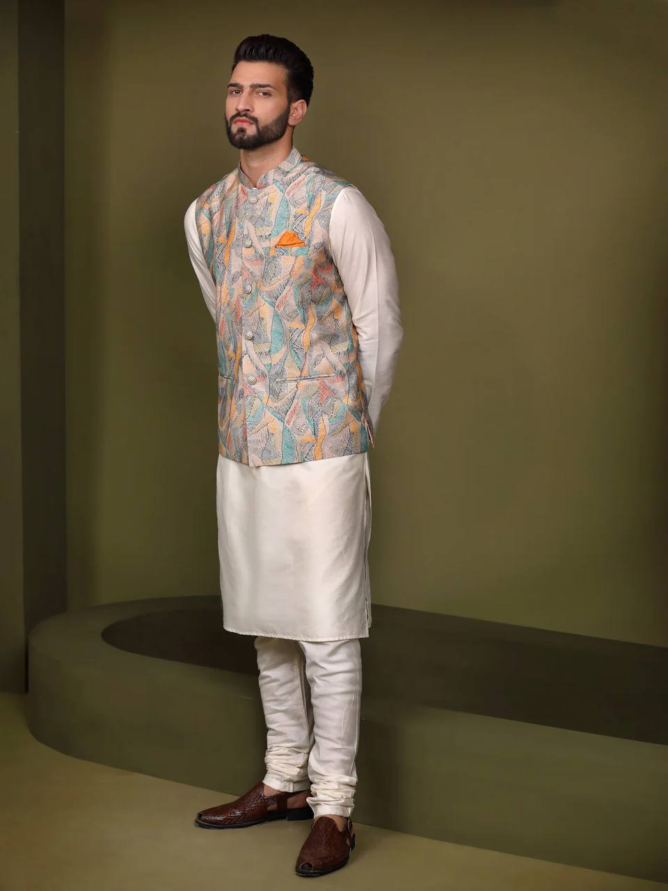 Men in Made Multi Color Printed Jacket And Kurta Set For Men's