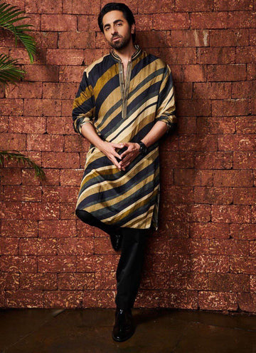 AK Printed Kurta With Black Pajama